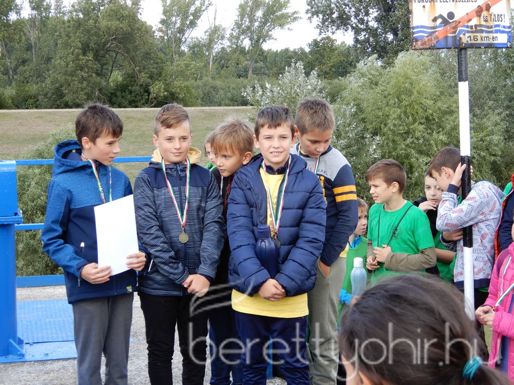 Mezei futóbajnokság Berettyóújfaluban 104